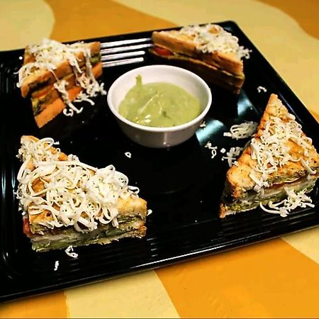 Hotel Good Will Residency - Cyber City غورغاون المظهر الخارجي الصورة